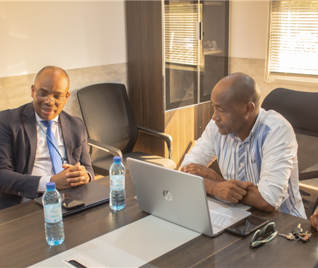 ANTT apresenta Grupo Técnico de Mobilidade Urbana em jornada de trabalho às Oper. de Transp. Rodoviários de Passageiros - Luanda