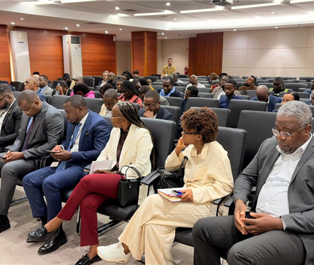 Ministério dos Transportes, através da ANTT, realizou Workshop sobre Viabilidade Ambiental e Social do Projecto BRT para Luanda