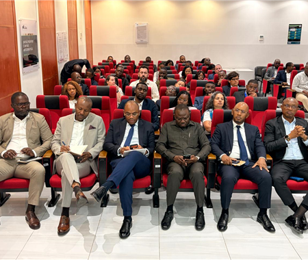 Workshop sobre mobilidade urbana em Luanda reúne especialistas e parceiros